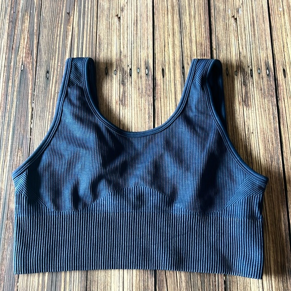All in Motion Navy Blue Seamless Style Scoop Neck Sports Bra S - Picture 1 of 2